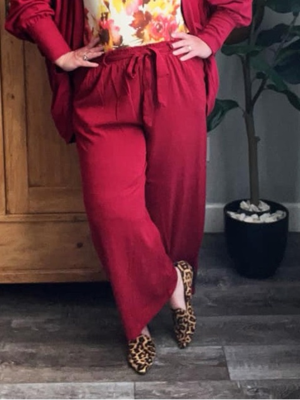 NWT LuLaRoe Dianne Wide Leg Paper Bag Pants in Cherry Red Size 2XL